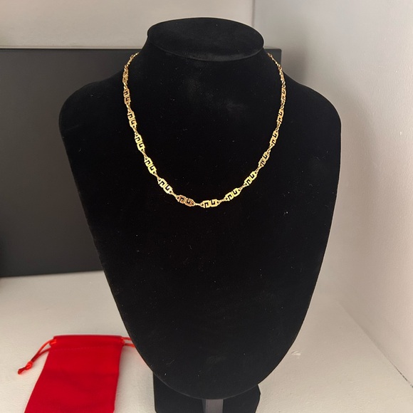 Givenchy GG Authentic Elegant Gold Necklace 16” - Picture 1 of 6